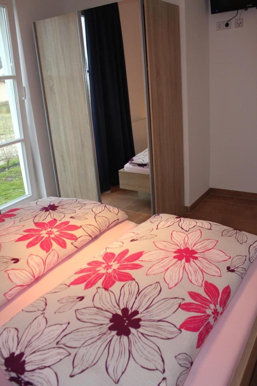 5*Ferienwohnung Seeblick 2 Wendisch Rietz Esterno foto
